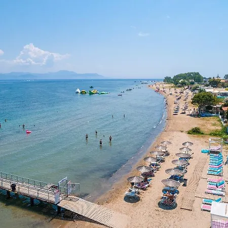 Paralia Studios 2*